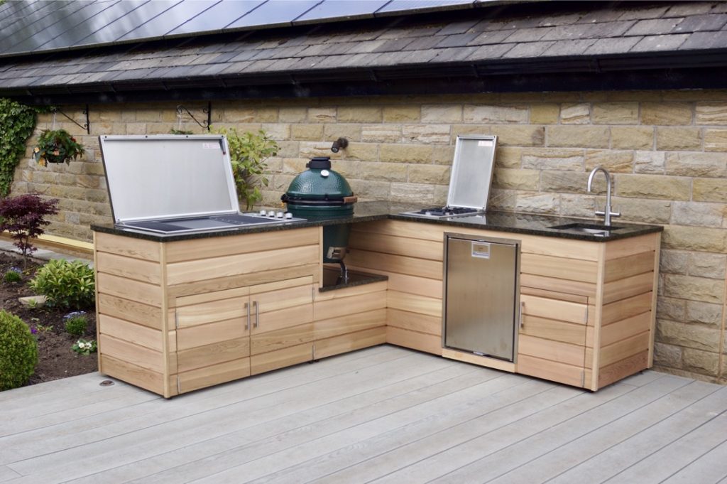 Design and layout of outdoor kitchen