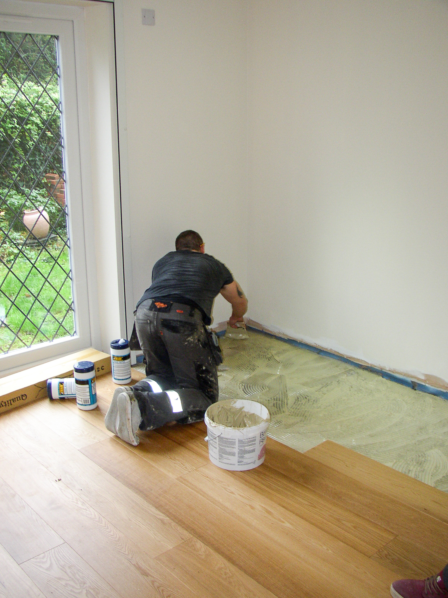 Re-laying a floor after extending